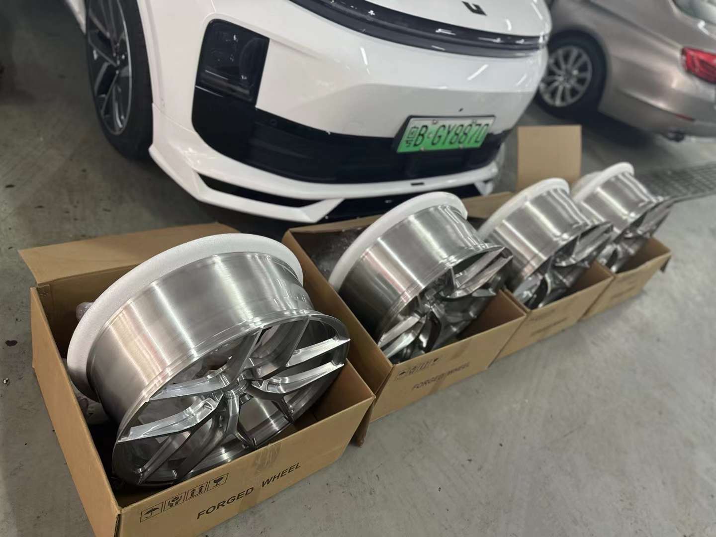 理想   升级国锻VENSON HF5轮毂